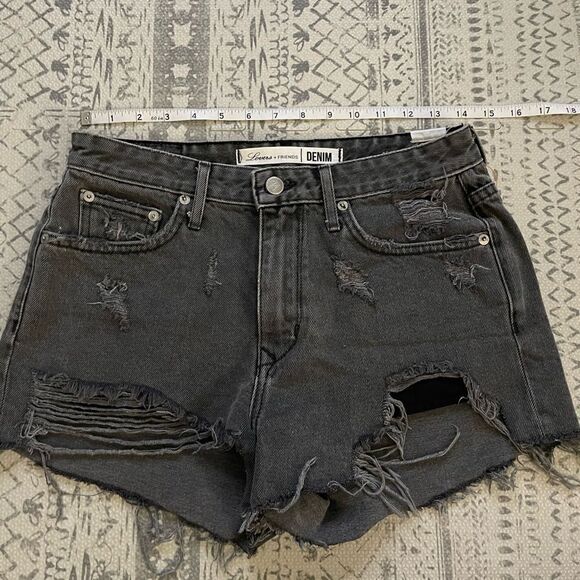 Lovers +‎ Friends distressed gray denim shorts 27 - Picture 6 of 8